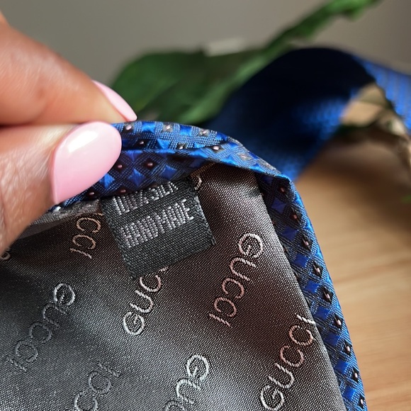 Gucci Silk Tie - Picture 16 of 16